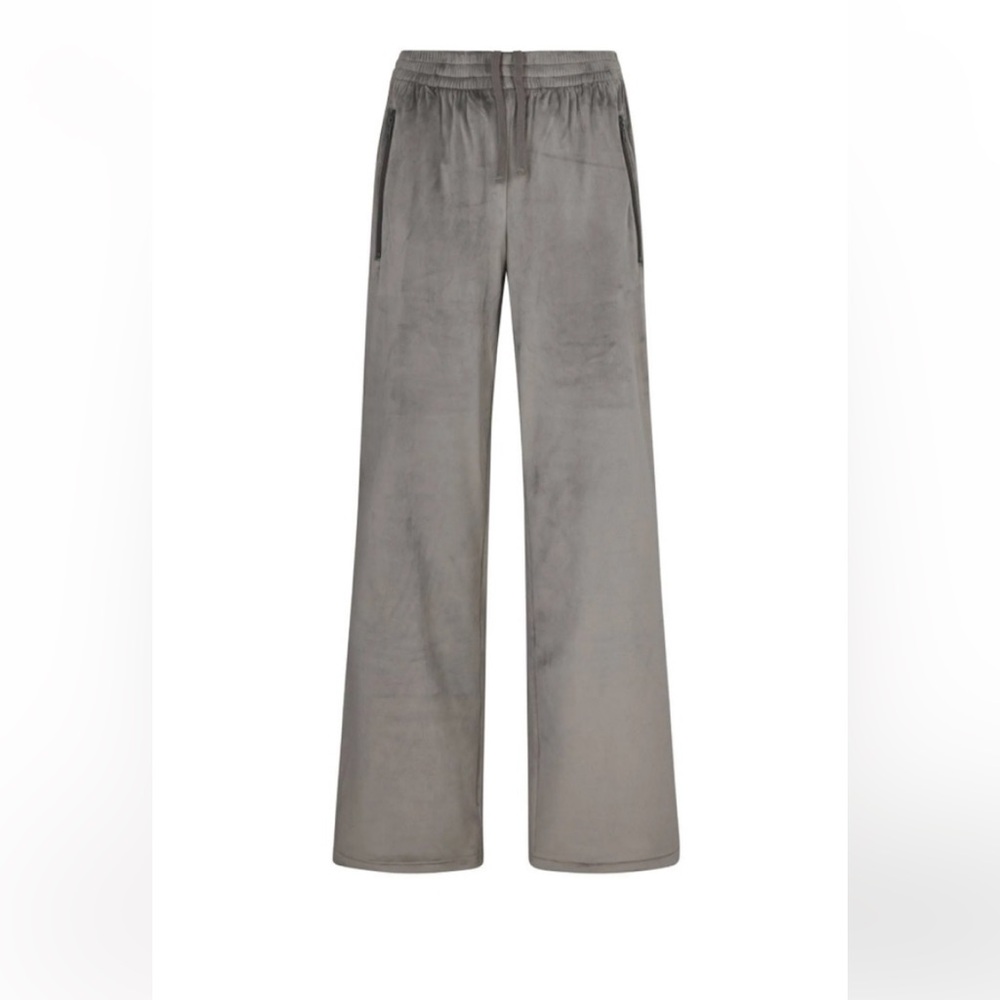 SKIMS Velour Wide-Leg Sweatpants